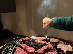 -焼肉まんぐう