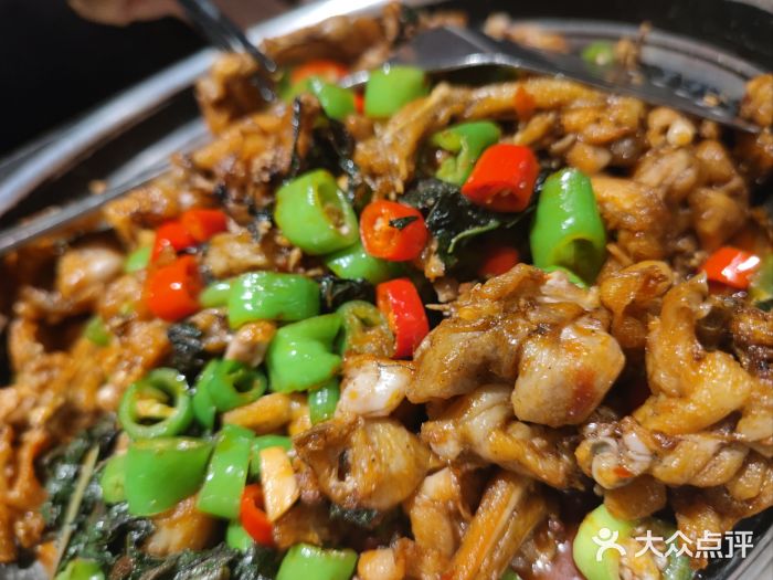 蛙小侠·沸腾砂锅(南山欢乐颂店)青椒紫苏味图片
