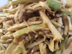 茶笋炒肉-华春餐馆(鱼山路店)
