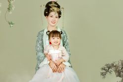 -盘子女人坊生日照·摄影馆(华强店)