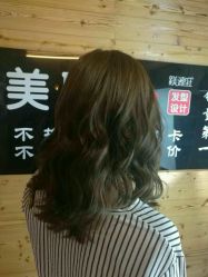 -镁连社·美联社