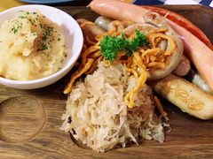 -皇冠自酿啤酒坊(中国红街5号楼店)