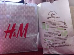 -H&M(鹏欣水游城店)