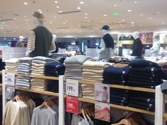 -优衣库(广州恒宝广场店)