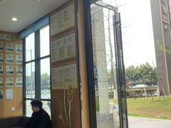 -半岛宠物医院24小时·内窥镜·牙科·碎石中心(府城大道店)