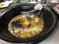 -屯老二农家铁锅炖·行业领军者(梅江店)