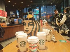 -星巴克(西安曲江银泰店)