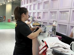 -YONEX苗江运动城(源深店)