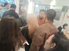 -歹歹的加个面过油肉拌面