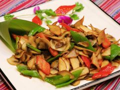 -香巴拉云南餐厅(华莱坞店)