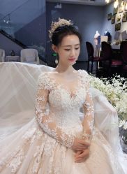 点击看大图 -艾米丽婚纱礼服