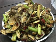 隔壁店的辣炒花蛤-清真·马峰烤肉(小学习北巷店)