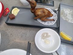 -郑猛记石岐鸽主题餐厅(长江店)