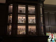 -LONG BAR 廊吧(外滩华尔道夫酒店)