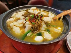 -周鱼小馆石锅酸菜鱼(活力汇店)