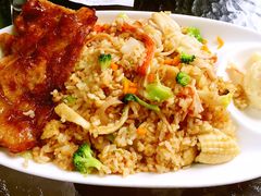 -玛格萝妮比萨屋(四平店)