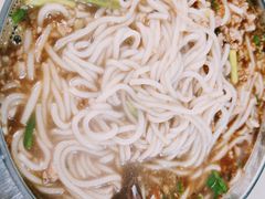 -正宗杨记普洱酸醋米线(总店)