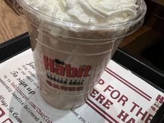 -The Habit Burger Grill 哈比特汉堡(世博店)