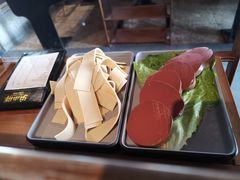 -沪小胖小龙虾(淮海中路旗舰店)