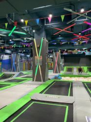 -反弹蹦床公园·亲子乐园·团建·派对(尚品奥莱店)