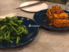 石屏豆腐-半山腰·云南菜(侨福芳草地店)