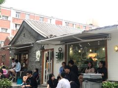门面-BE YOLO必有乐&小红帽三明治