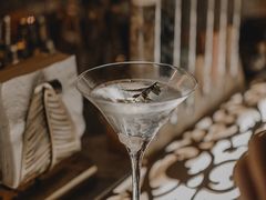 -Shift cocktail bar鸡尾酒吧