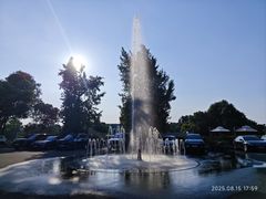 -华凌山庄·隐湖栖