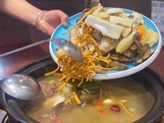 -菌之家·专业纯野生菌火锅·特色炒菌