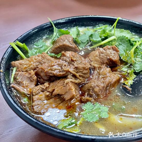 麦汇红烧牛肉面