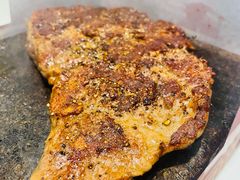 岩烧谷饲牛排皇-杯子红牛排(创意产业园店)