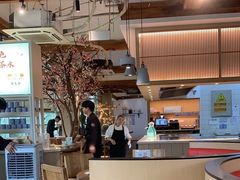 -蜜桃餐厅·伴山(湖滨商业街店)