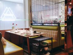 卡座-汤城小厨•粤菜•靓汤(西直门凯德MALL店)