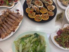 -覃记海鲜美食餐厅