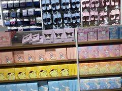 -名创优品(山东青岛华润万象城店)