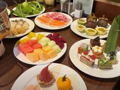 -大中华希尔顿酒店-念自助餐·嗨啤·小龙虾