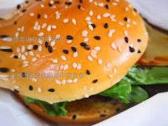 金尊肉酱安格斯厚牛堡套餐-麦当劳(容桂客运站得来速店)