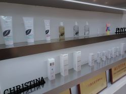 -三只熊皮肤管理中心旗舰店