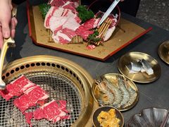 -铭牛烧肉·和牛海鲜自助(高新月牙湖店)