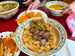 -金杨拉面王小吃面馆·牛三宝面·红烧牛肉粉