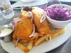 fish&nbsp;and&nbsp;chips-Fish Hopper