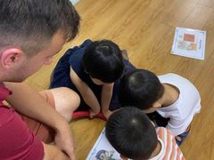 -i2青少儿英语(爱加星悦荟店)