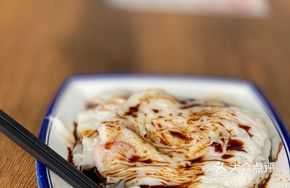 Traditional Stone-Milled Rice Noodle Roll