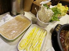 -小郡肝火锅串串香(万达总店)