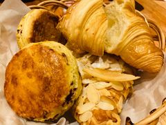 -麦田工坊(月湖店)