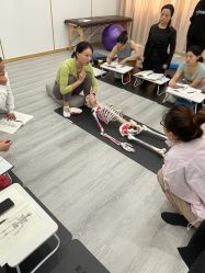 -亚太瑜伽普拉提学院