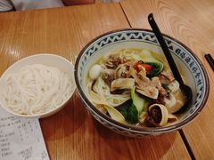 -蒙自源米线大王(信利城市广场店)