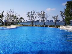-上海滴水湖皇冠假日酒店