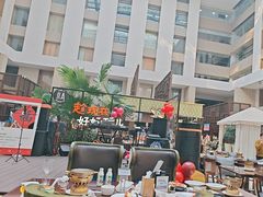 -朗丽兹自助餐厅