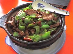 菜菜很多喔~是不是?-芳芳餐厅(白沙路店)